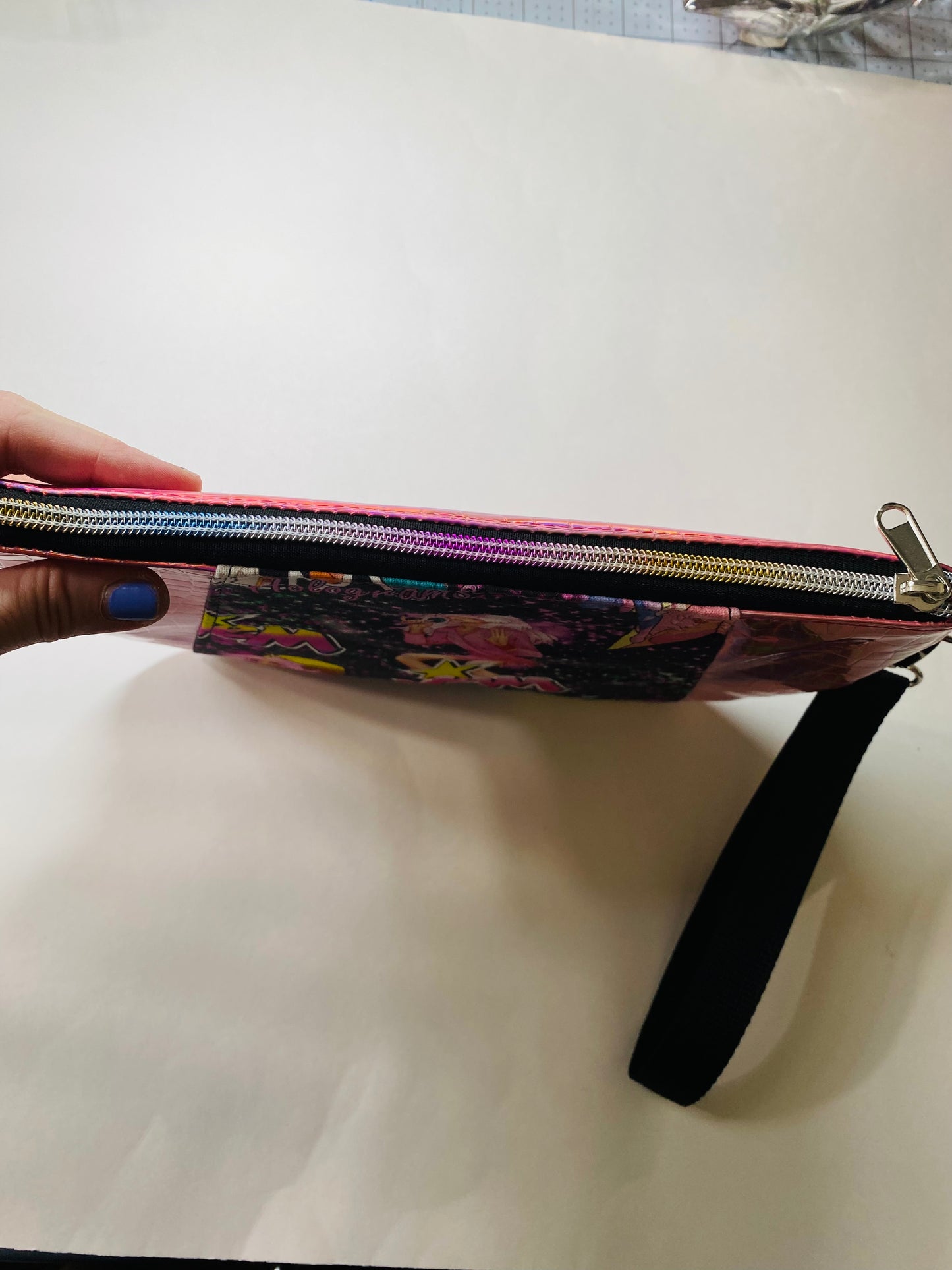 PINK HOLOGRAPHIC JEM WRISTLET CLUTCH POUCH