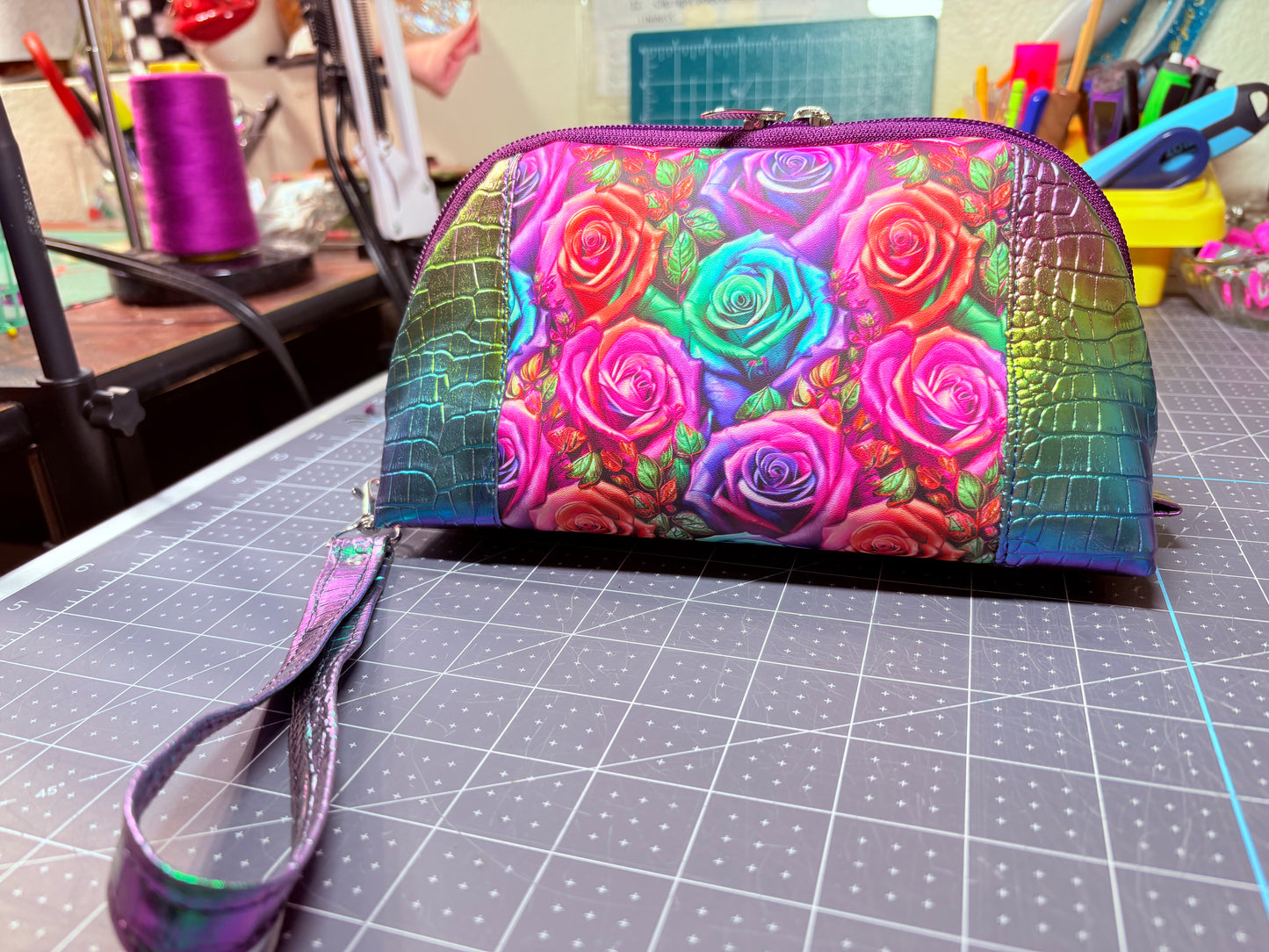 ROSE WRISTLET LOUCH