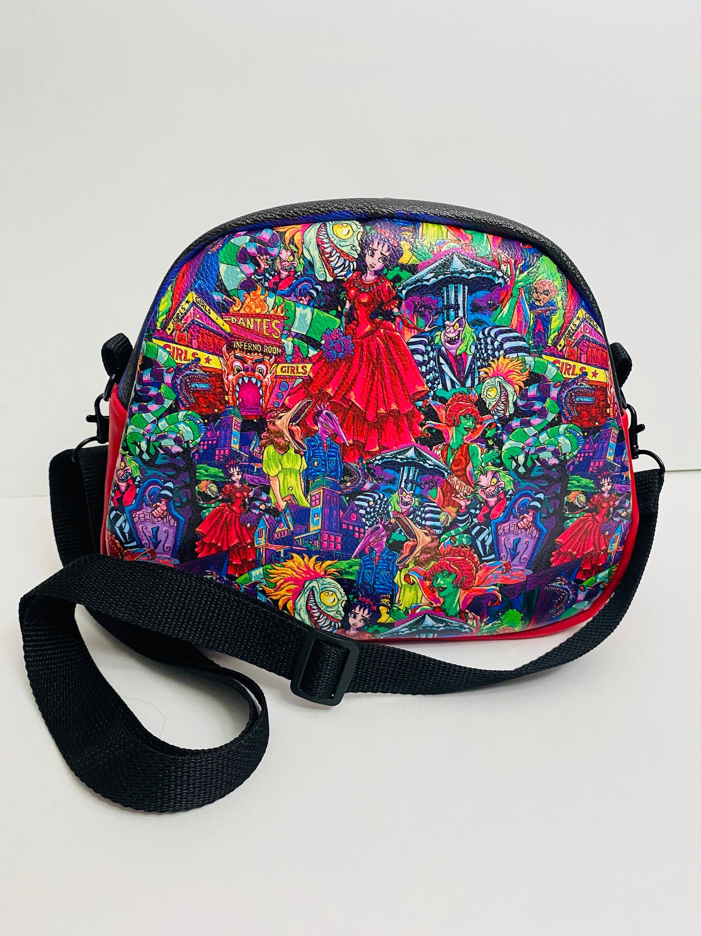 BEETLEJUICE BOWLER CROSSBODY