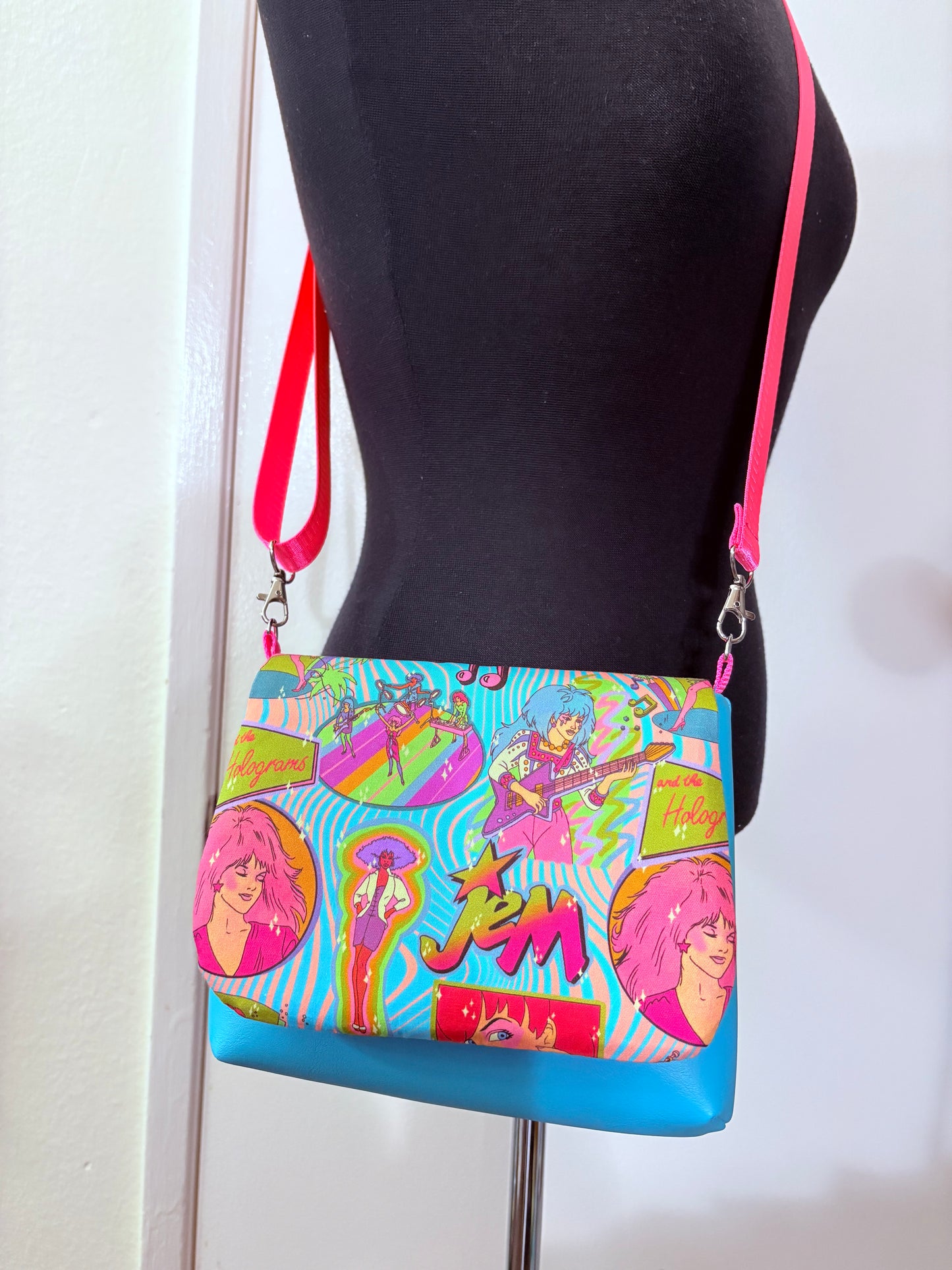 AQUA JEM FLAP CROSSBODY BAG