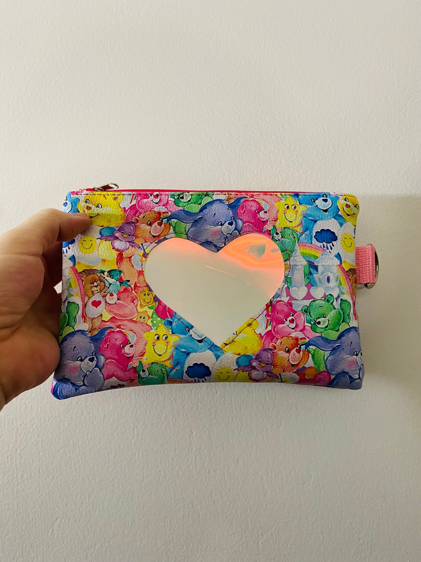 Bear Holo heart center pouch