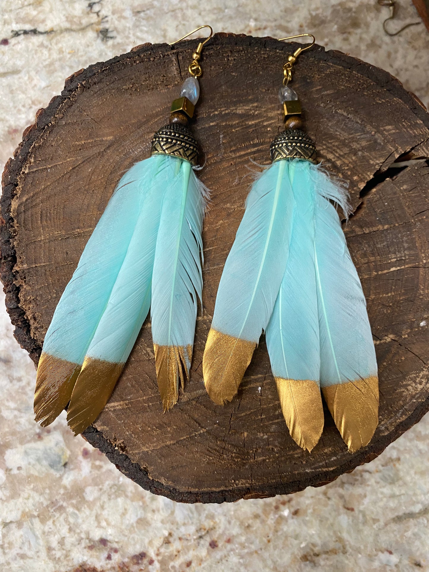 GOLD TIP FEATHERS