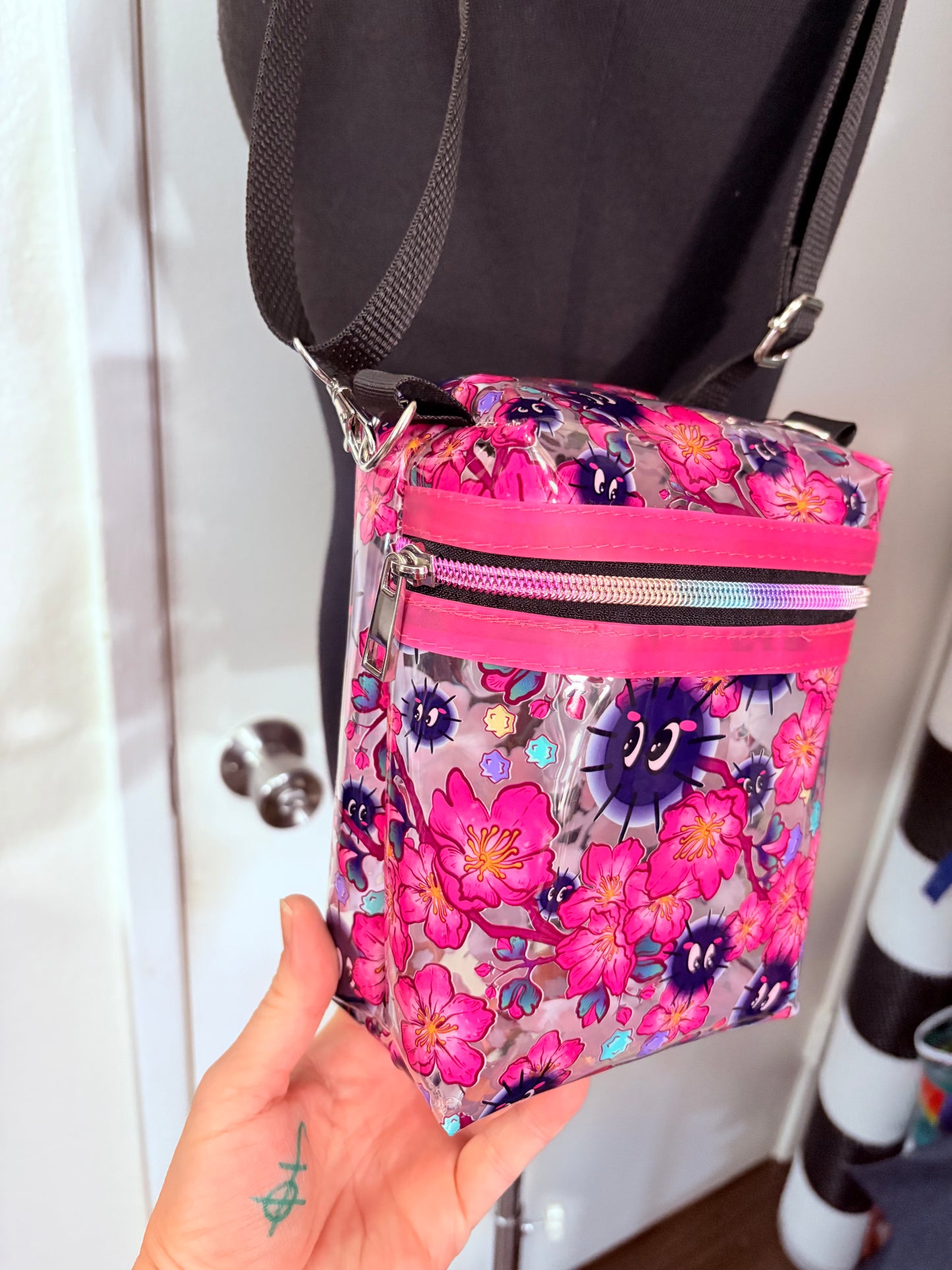 Clear floral soots crossover bag