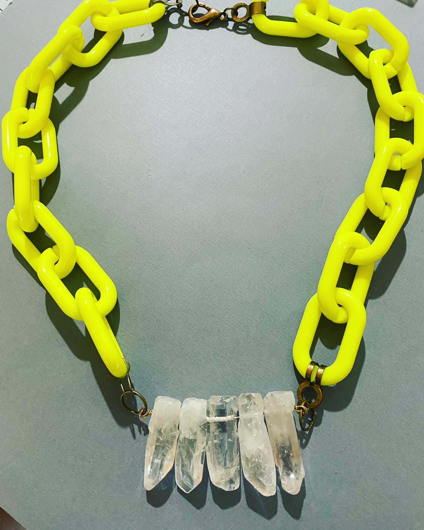 PLASTIC QUARTZ NECKLACE HANDMADE JEWELRY