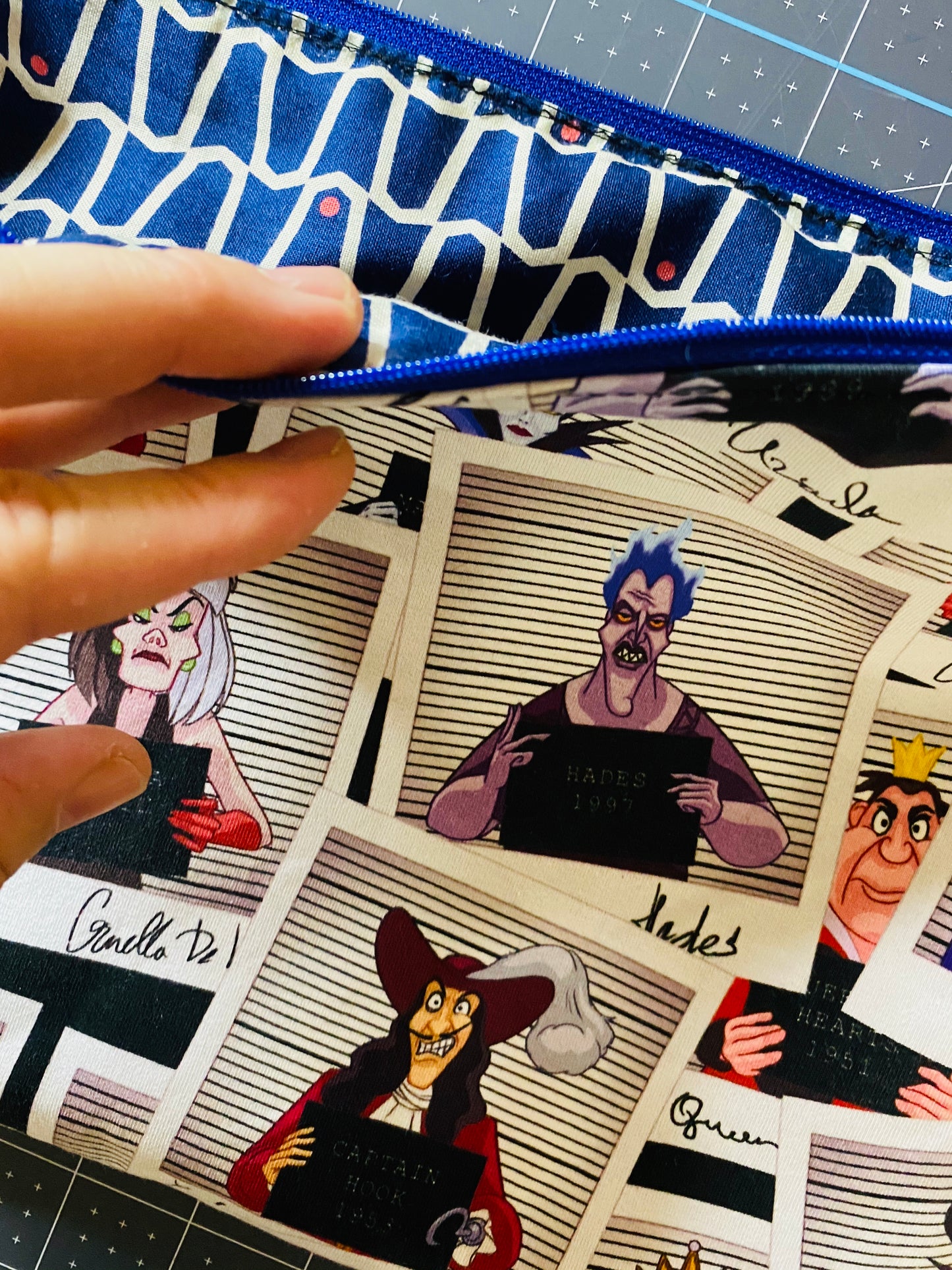 VILLAIN MUGSHOT POUCH