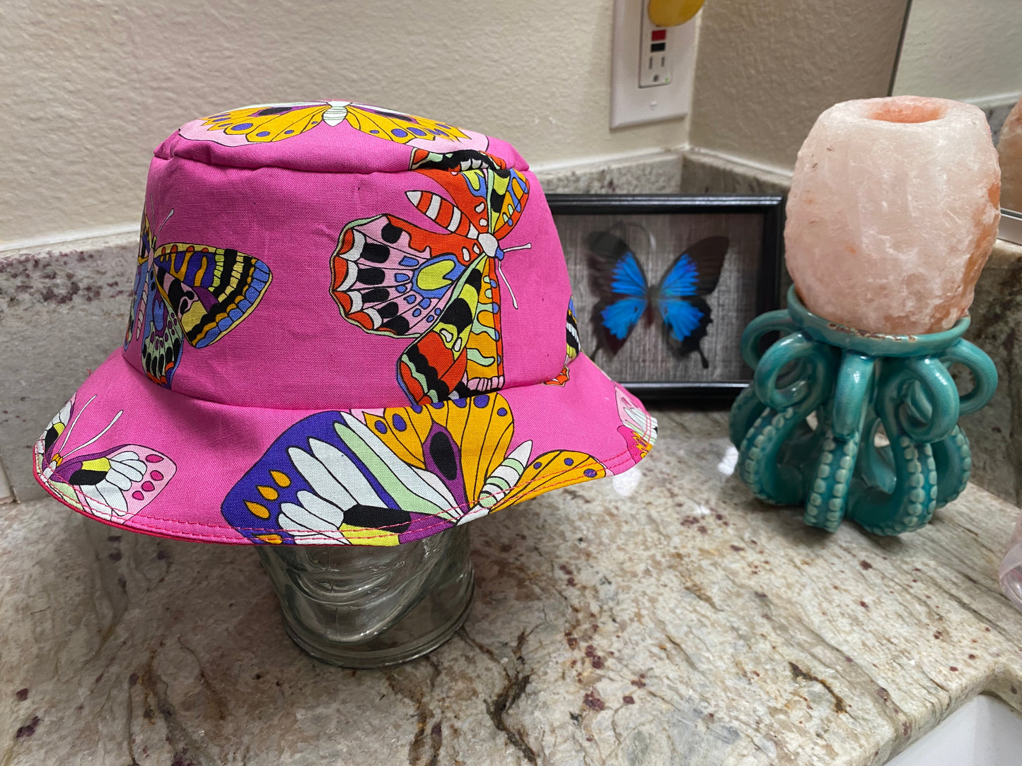 BUTTERFLY BUCKET HAT