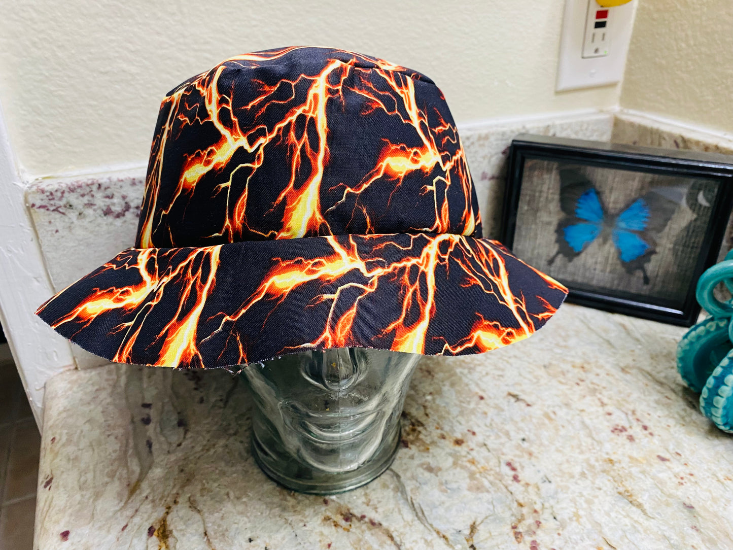 GLOW IN THE DARK LIGHTNING BUCKET HAT
