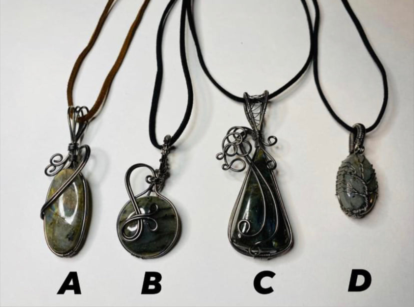 WIRE WRAPPED LABRADORITE PENDANT NECKLACE JEWELRY
