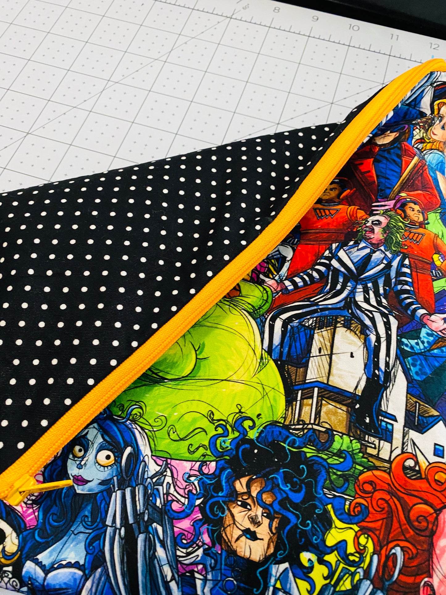 BURTON ZIP POUCH