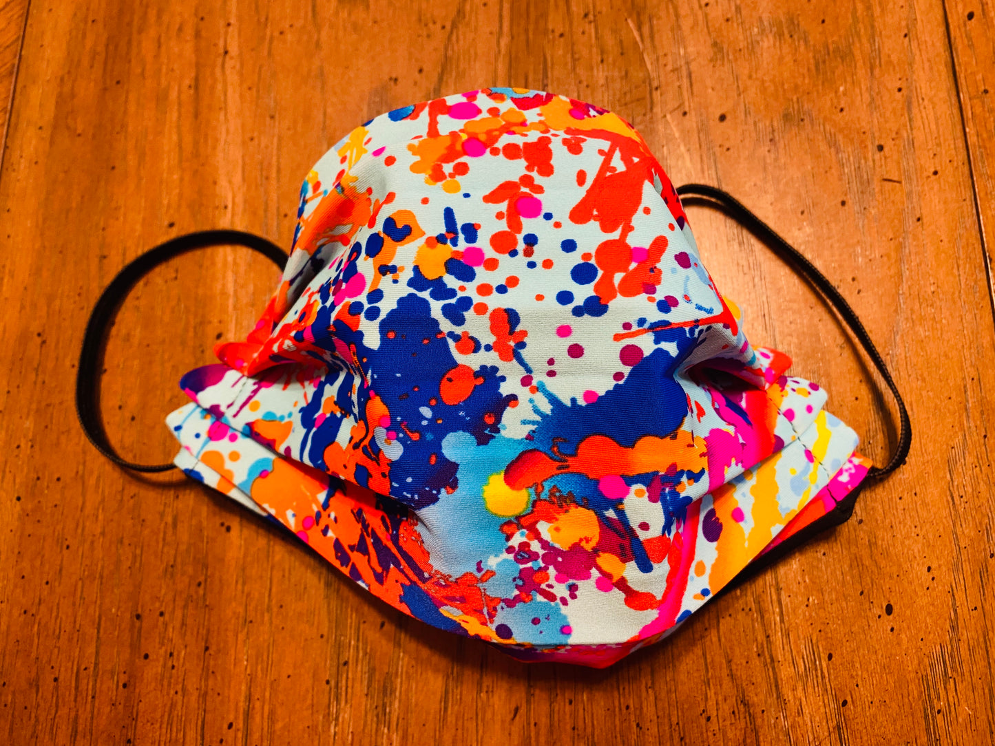 PAINT SPLATTER FACE MASK WITH FILTER POCKET