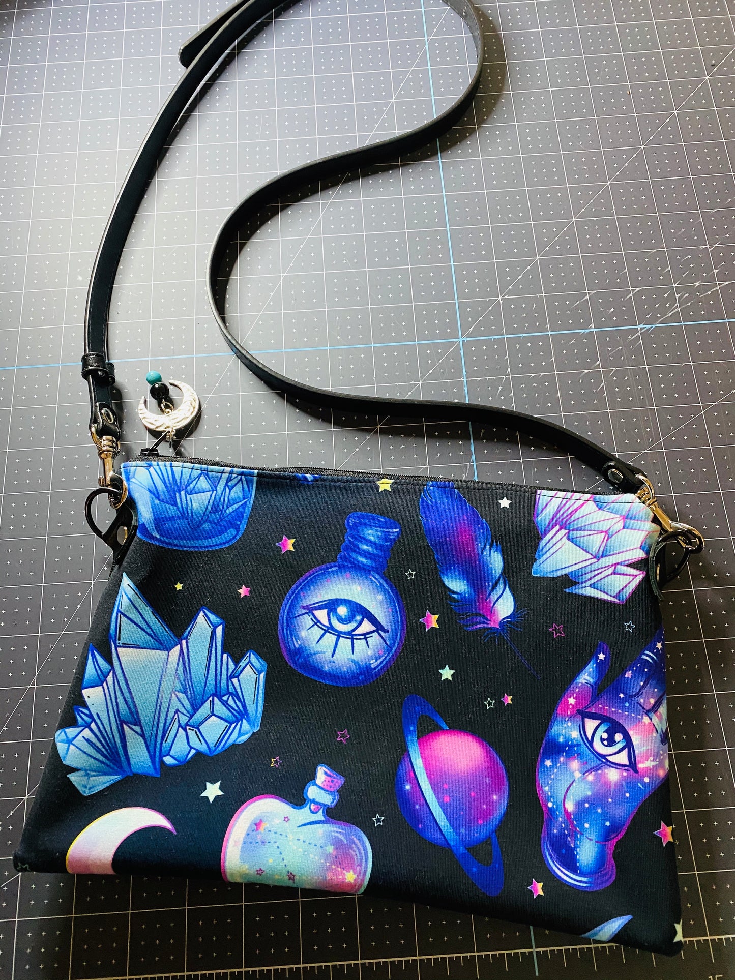 MYSTIC CRYSTALS CROSSOVER BAG