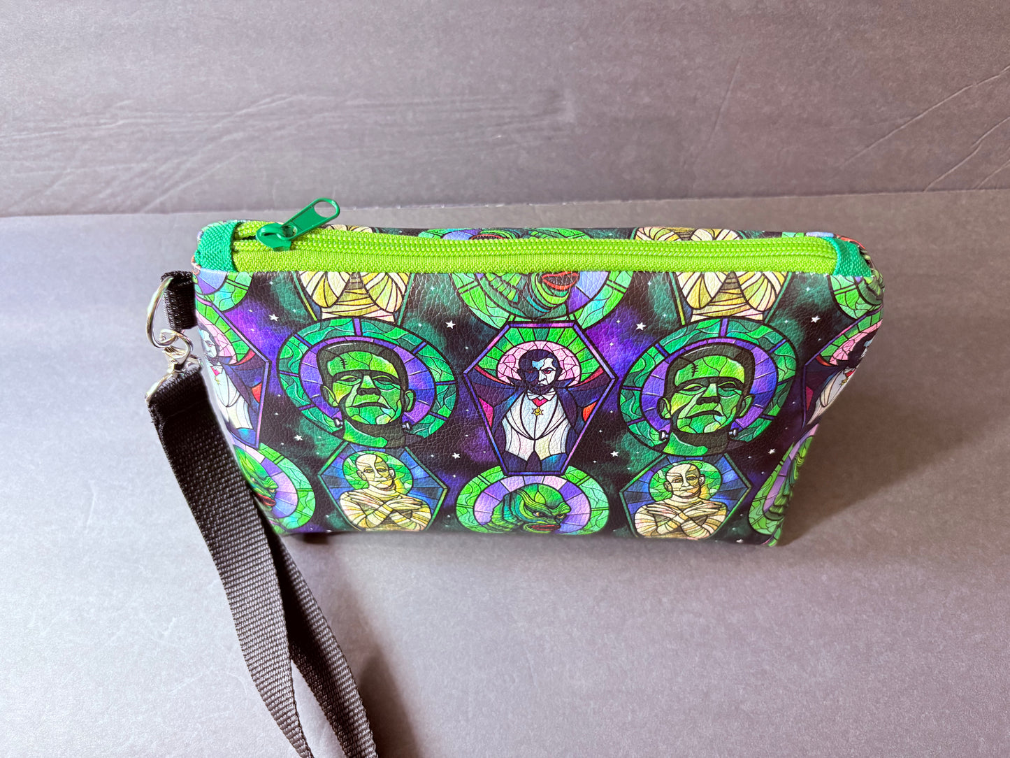 STAINED GLASS UNIVERSAL MONSTERS WRISTLET