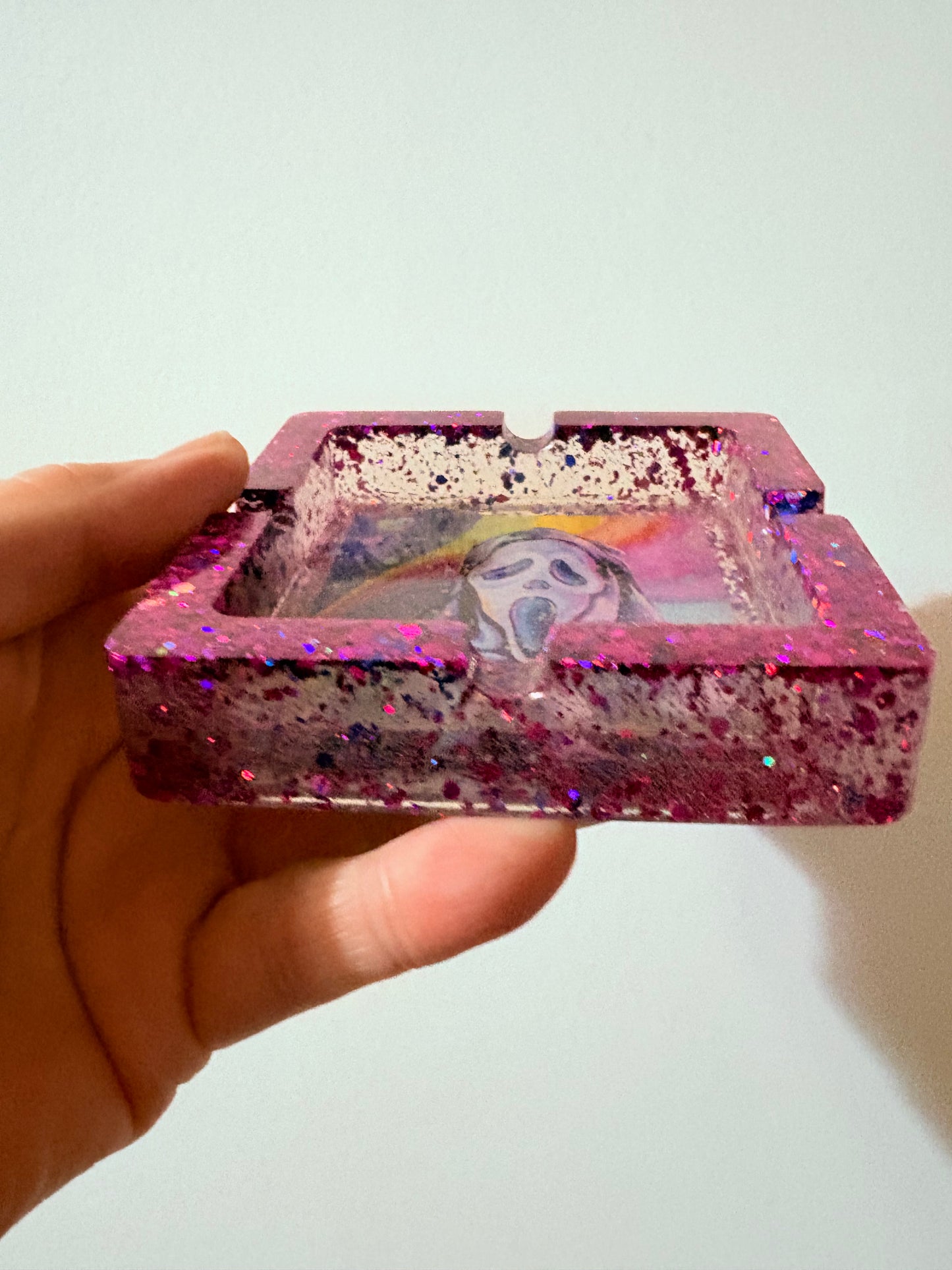 GF square ashtray with pink glitter