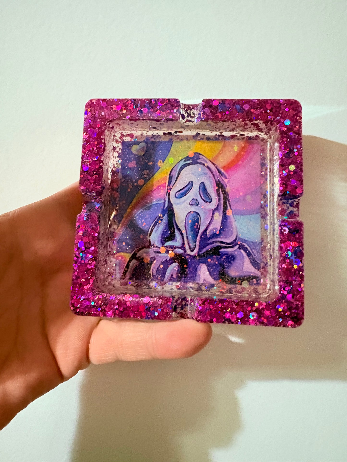GF square ashtray with pink glitter