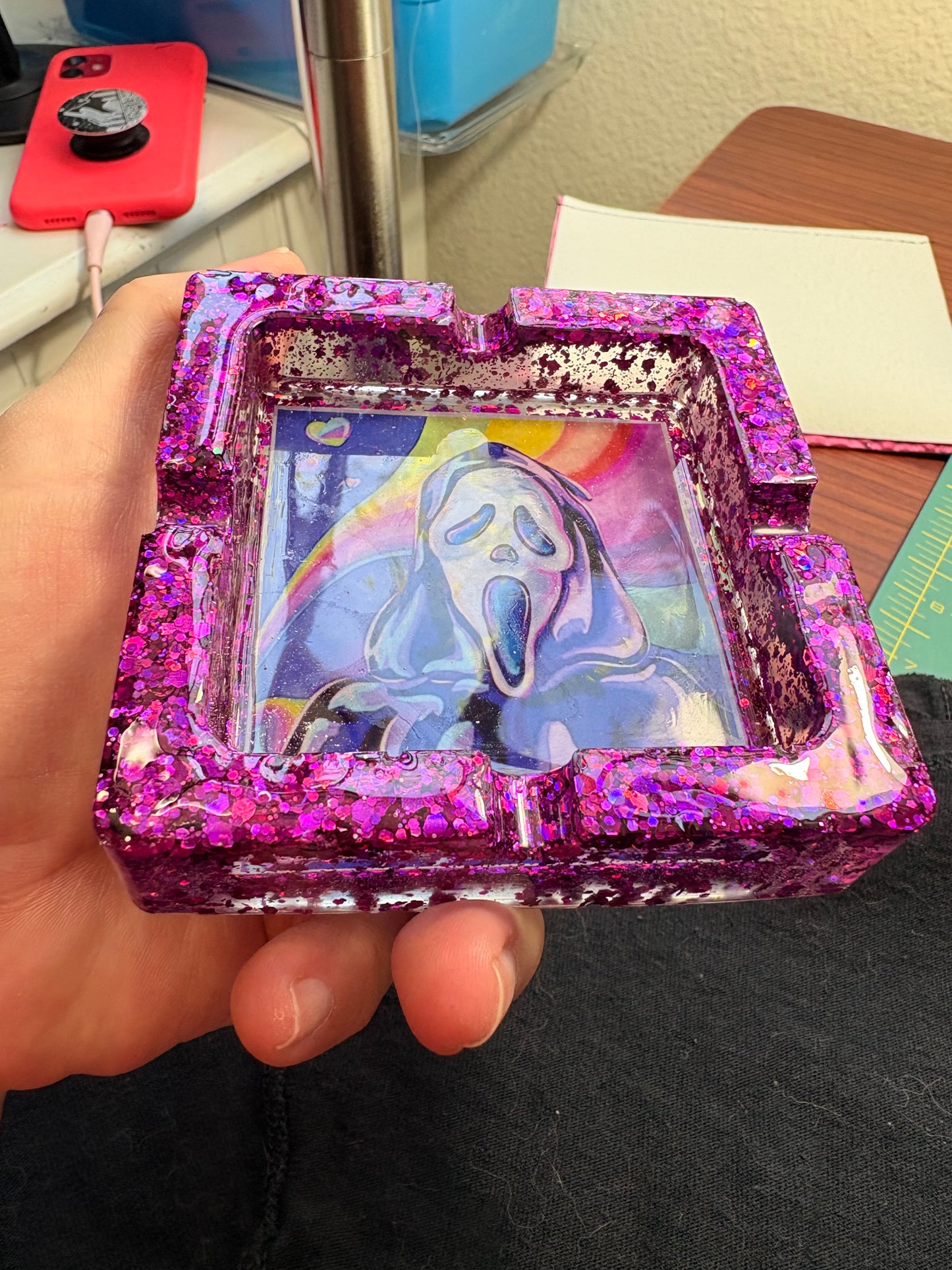 GF square ashtray with pink glitter