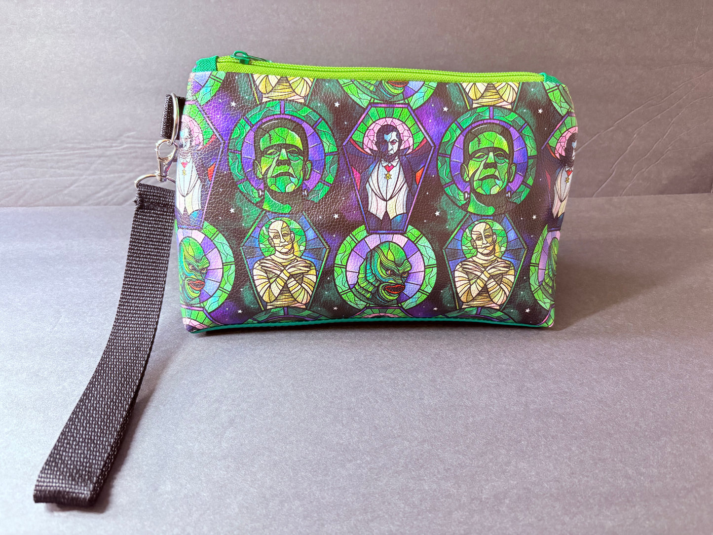 STAINED GLASS UNIVERSAL MONSTERS WRISTLET