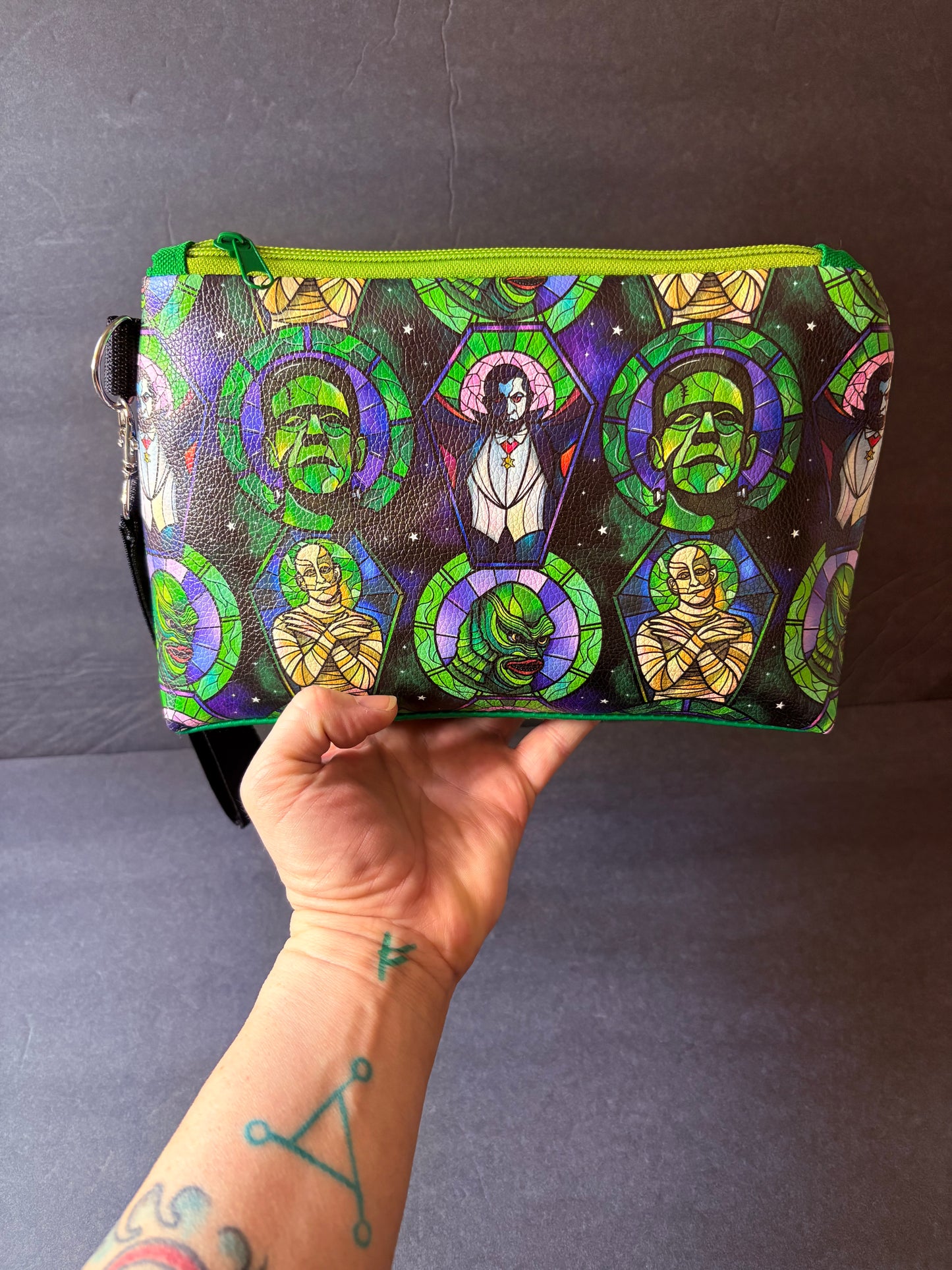 STAINED GLASS UNIVERSAL MONSTERS WRISTLET