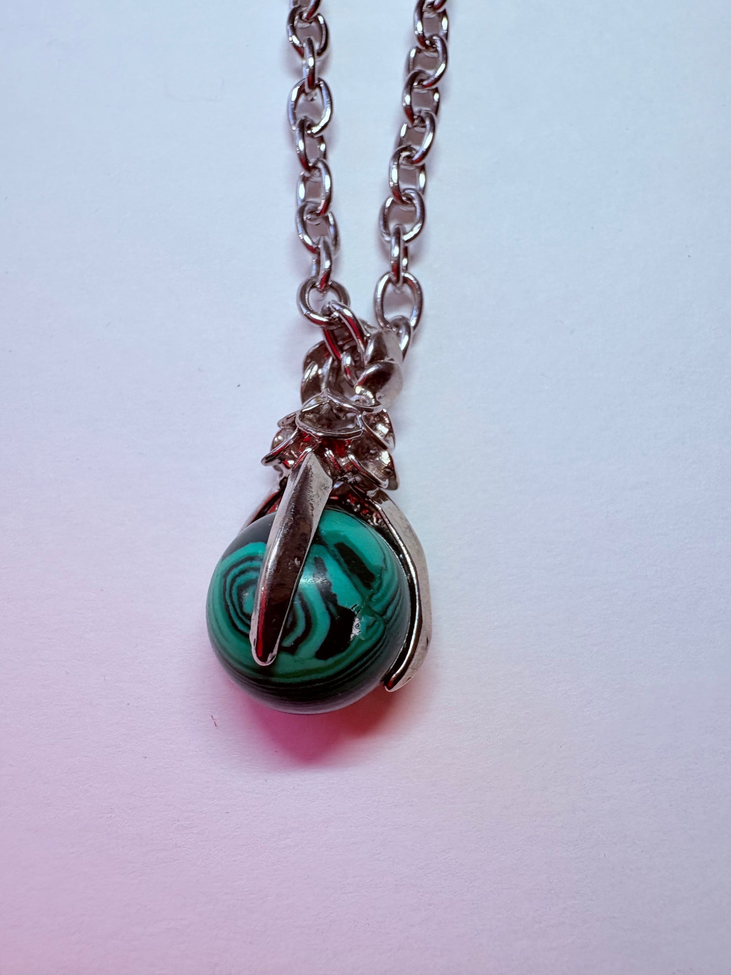 CLAW MALACHITE NECKLACE