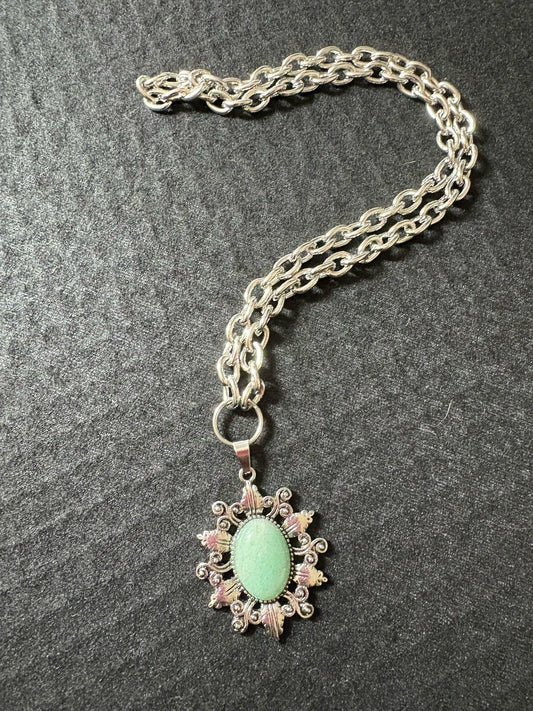 Aventurine flower necklace