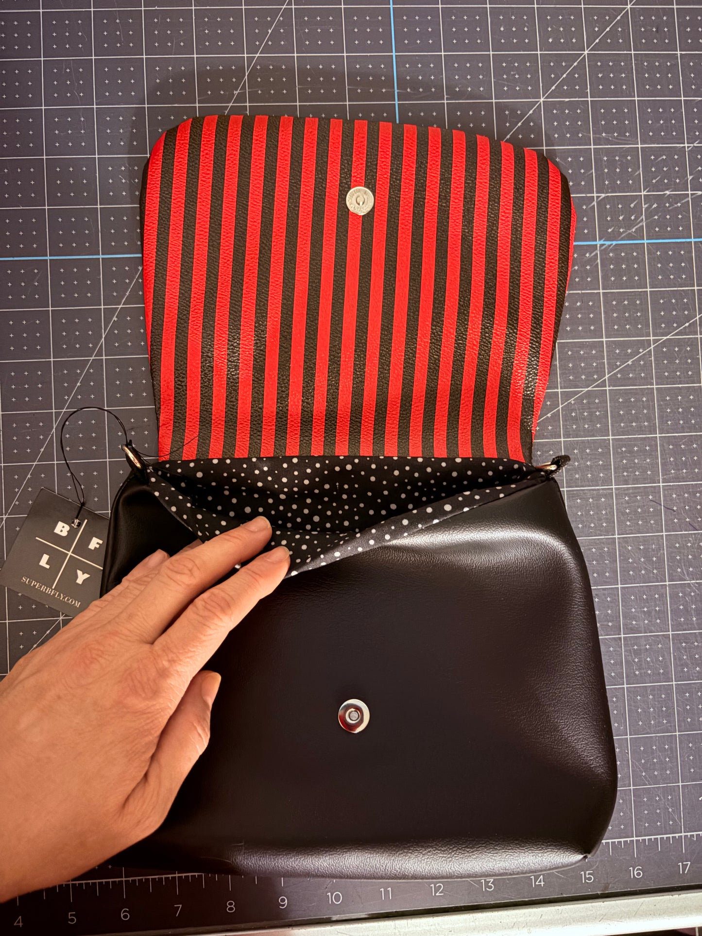 BLOODBATH HORROR CROSSBODY FLAP BAG