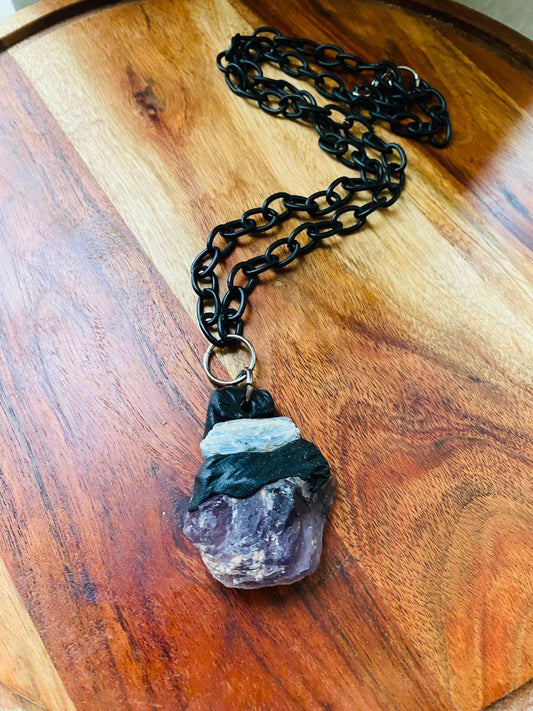 Amethyst & kyanite sculpted necklace