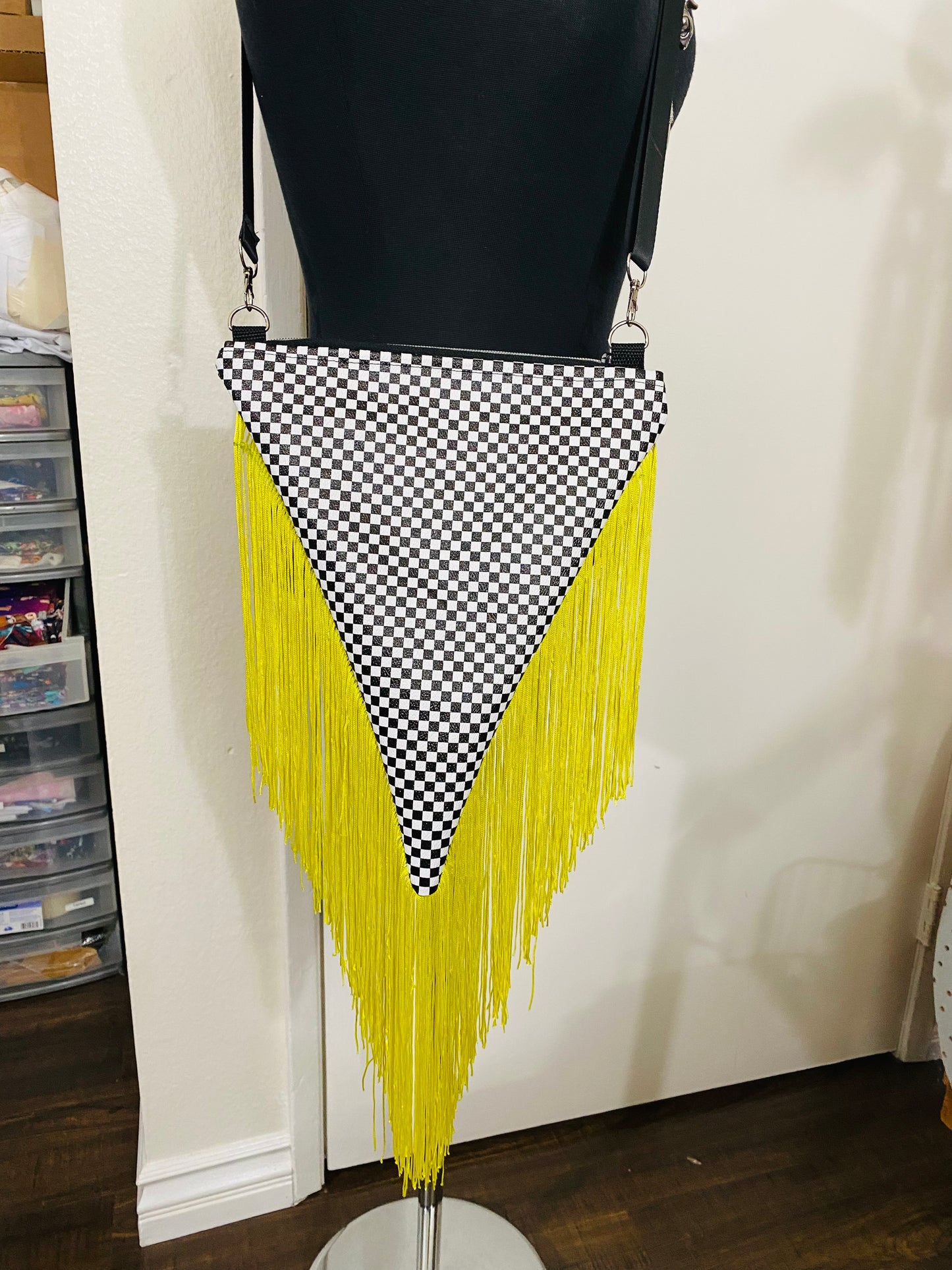 Triangle checkered fringe bag