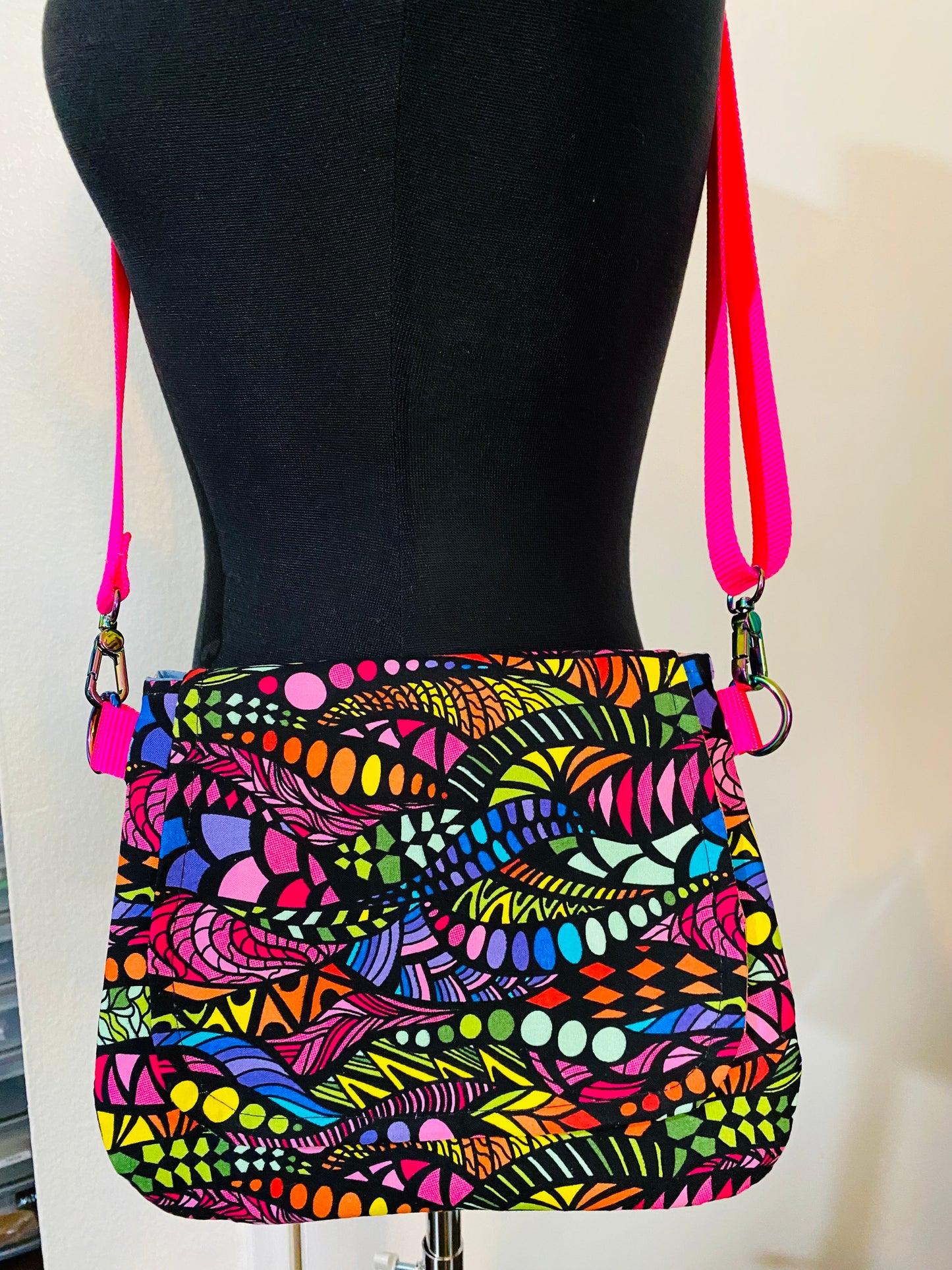 Psychedelic bubbles crossover bag