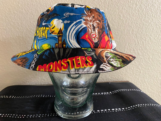 MONSTERS BUCKET HAT