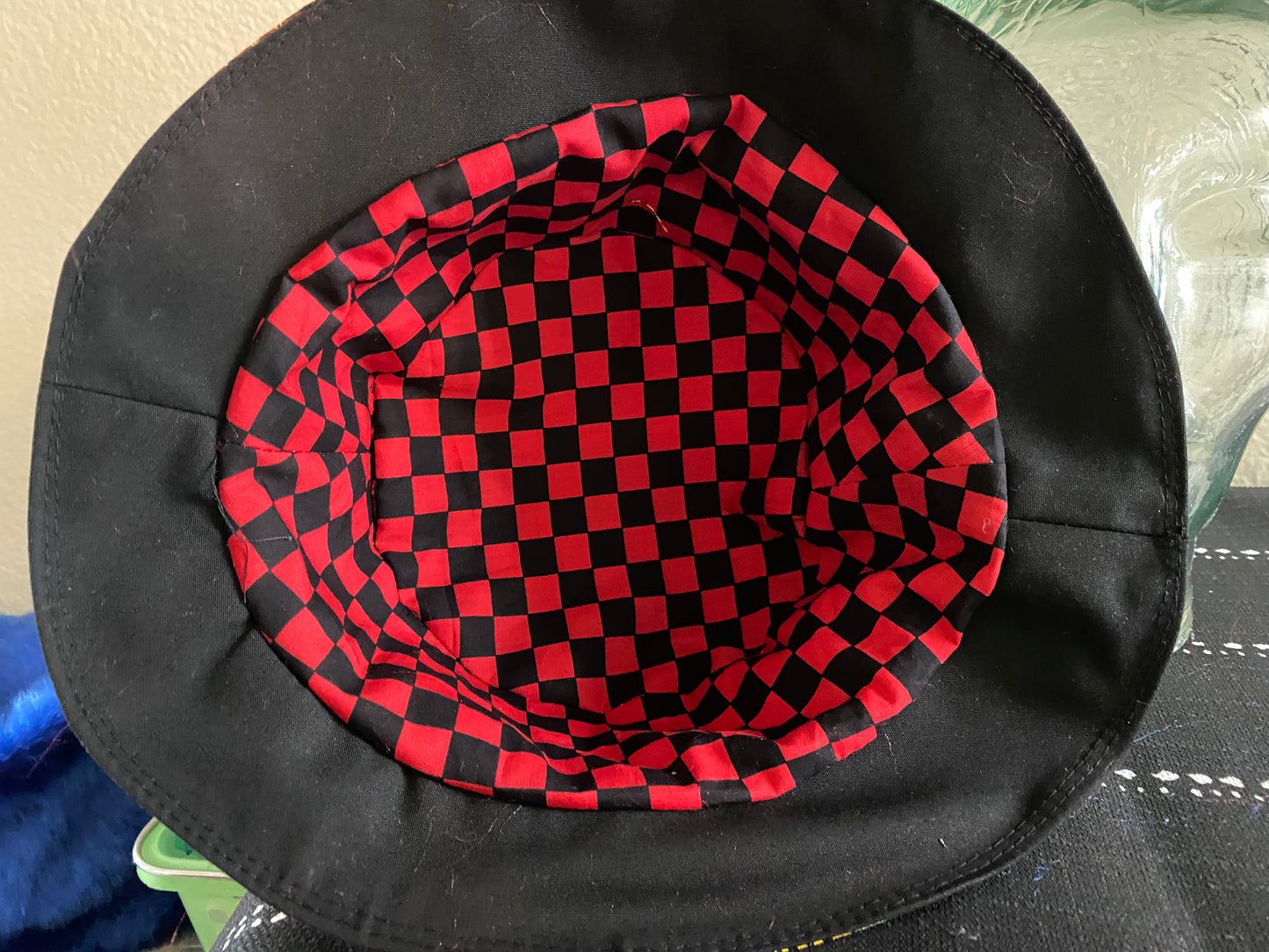 MONSTERS BUCKET HAT