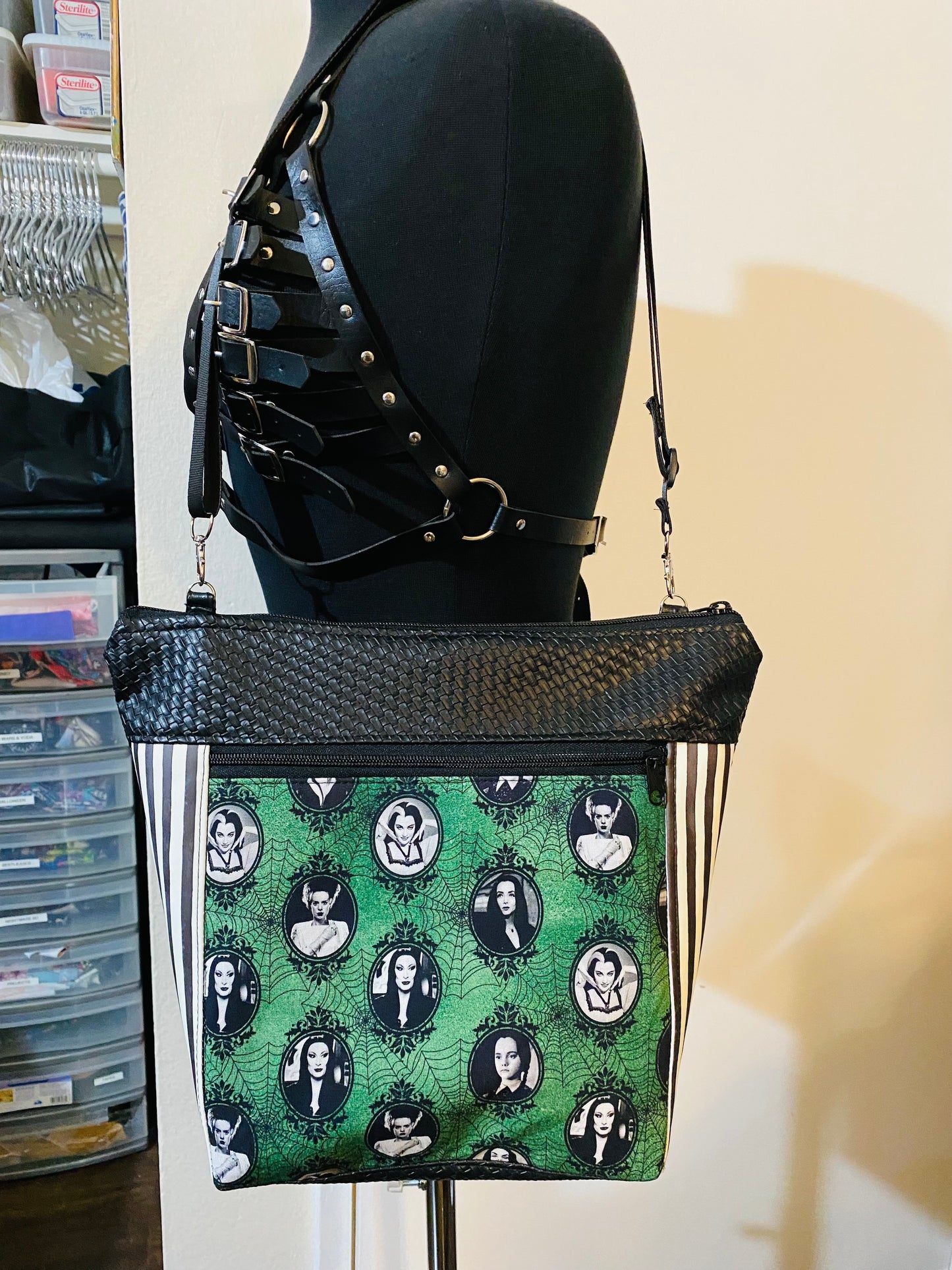 LAS GOTICAS POUCH/BAG