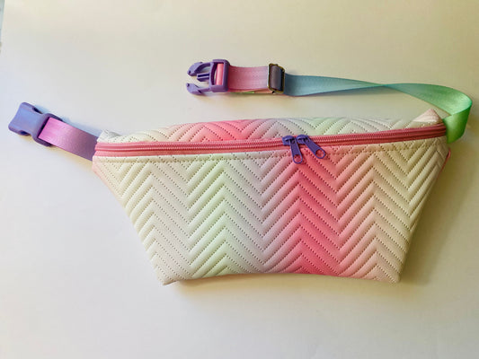PASTEL QUILTED VINYL