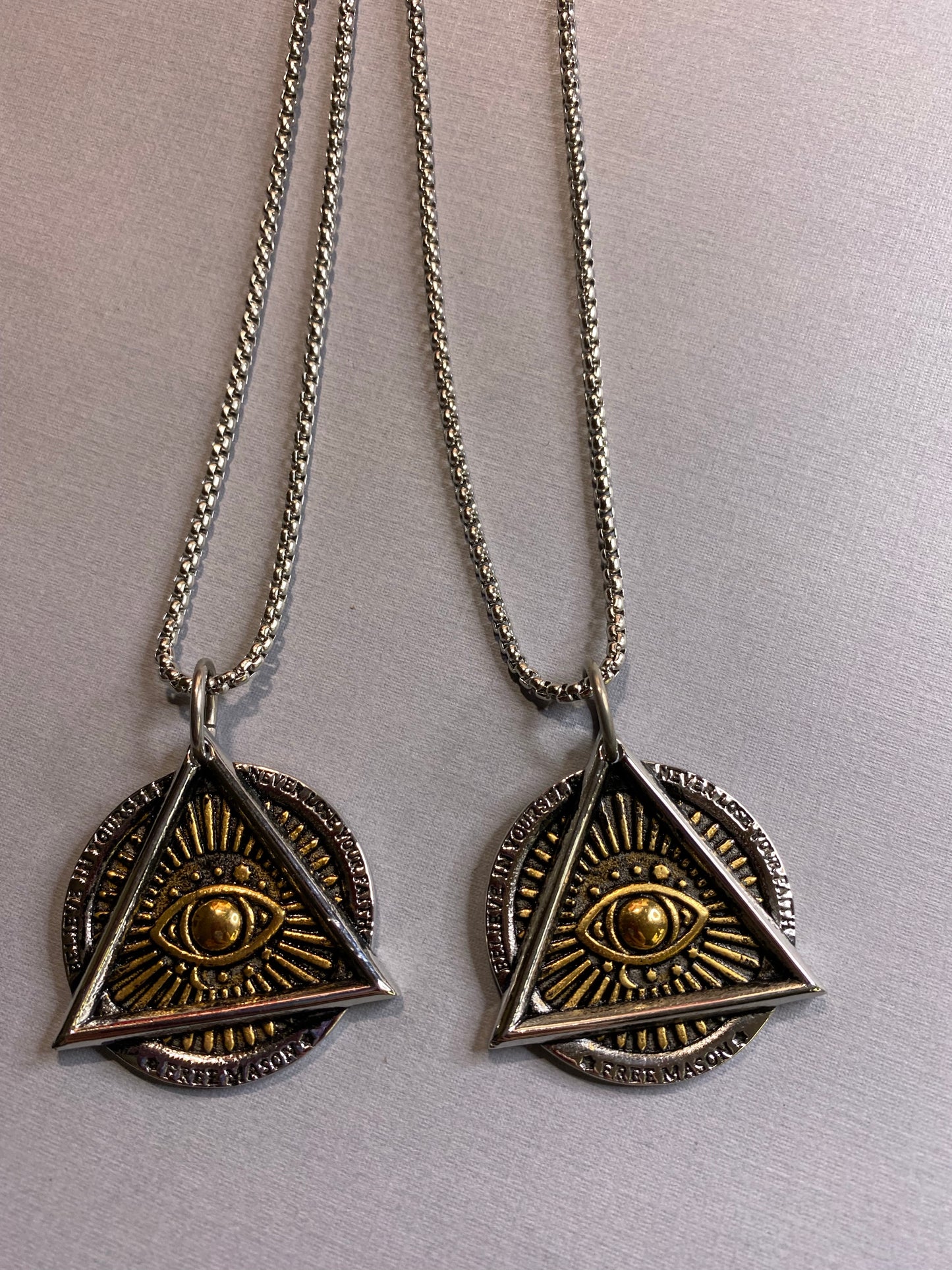 EGYPTIAN PYRAMID WITH EYE NECKLACE JEWELRY